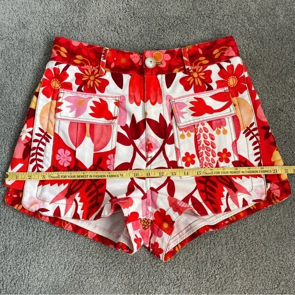 Farm Rio Romantic Orchard Floral Red Women's Shorts - Picture 8 of 8